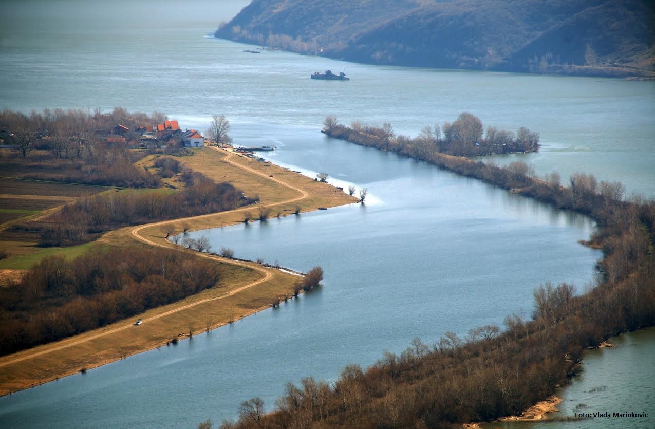 2 Stara Palanka Usce kanala DTD u Dunav